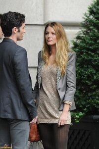 Blake_Lively_1068089_BestEyeCandyCOM.jpg