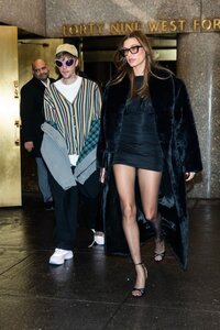 Hailey Bieber Leaves Beauty Inc Awards in New York 12-07-2022-5.jpg Hailey Bieber Leaves Beauty Inc Awards in New York 12-07-2022-5.jpg