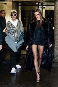 Hailey Bieber Leaves Beauty Inc Awards in New York 12-07-2022-7.jpg Hailey Bieber Leaves Beauty Inc Awards in New York 12-07-2022-7.jpg