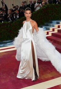 Hailey Baldwin Bieber - Met Gala-New York City-2.5.2022_11.jpg Hailey Baldwin Bieber - Met Gala-New York City-2.5.2022_11.jpg