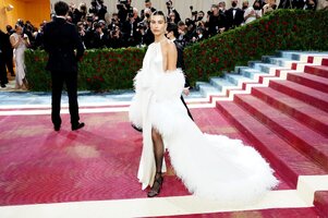 Hailey Baldwin Bieber - Met Gala-New York City-2.5.2022_33.jpg Hailey Baldwin Bieber - Met Gala-New York City-2.5.2022_33.jpg